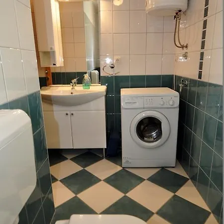 Bila Kuca 4211 Appartement *